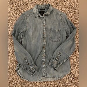 American Eagle Denim Relaxed Boyfriend Fit Shirt Size Small